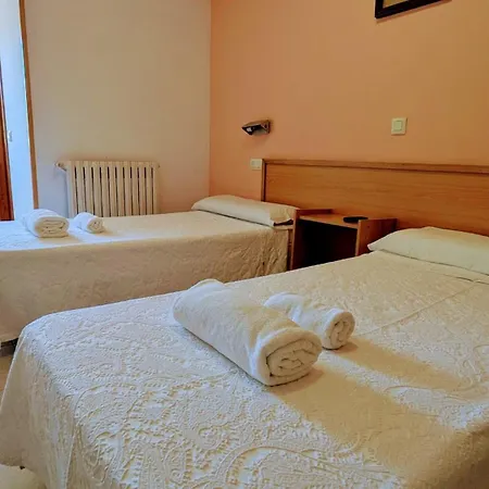 Guest house Restaurante Y San Paio Lavacolla